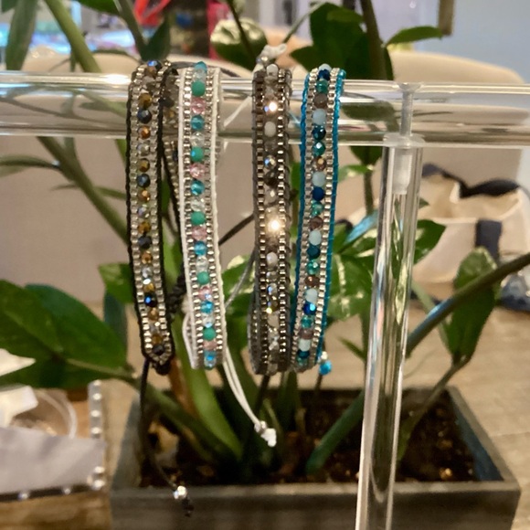 COPY - 🌸Set of 4 Hand Made Glass Bead Bracelets - Picture 2 of 3